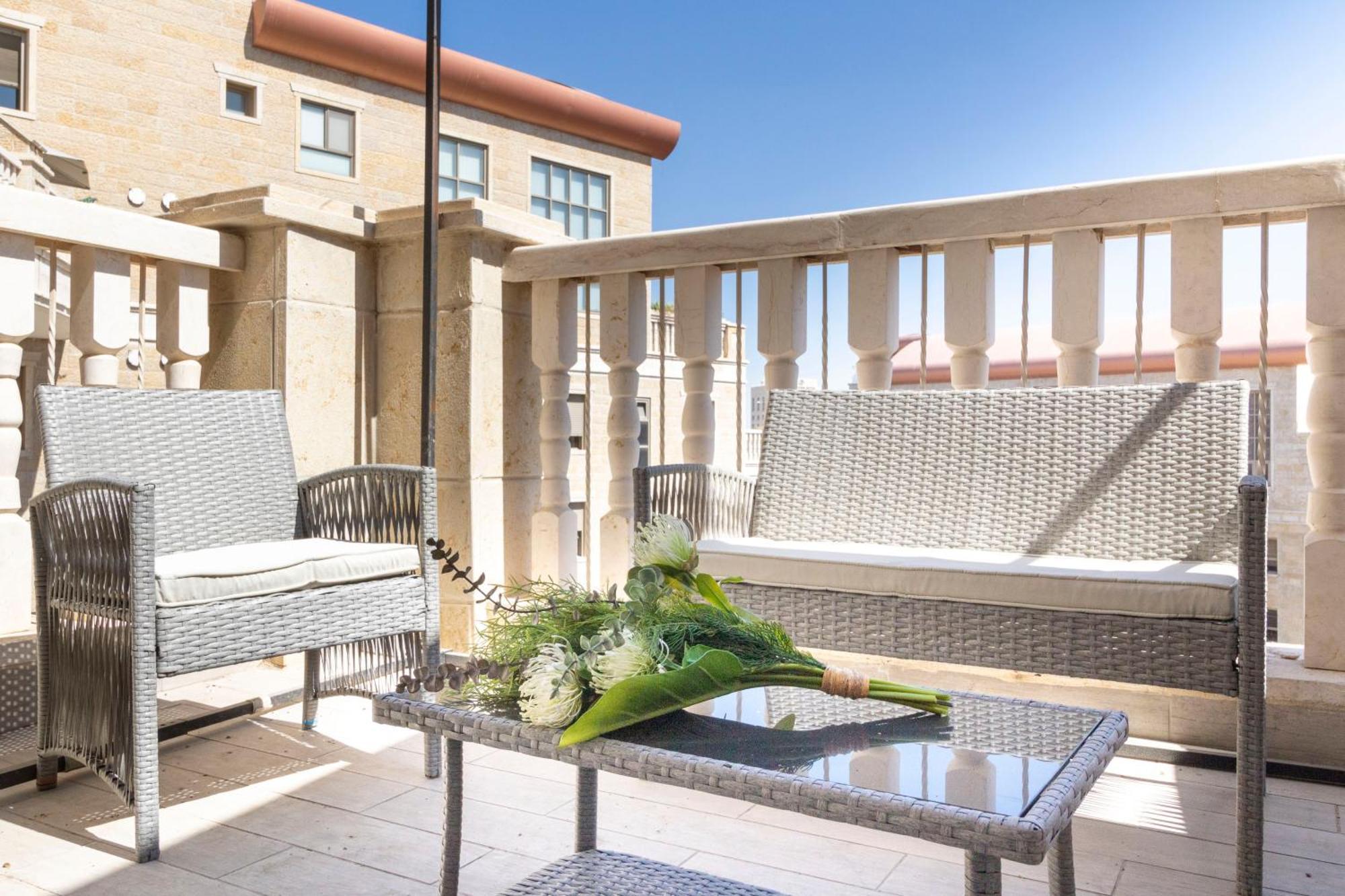 Stylish 1 Bedrooms Parking At City Gate Jerusalem Exterior foto
